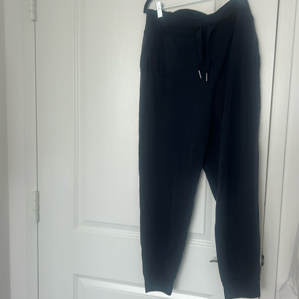 Athleta balance jogger navy worn once, like new
